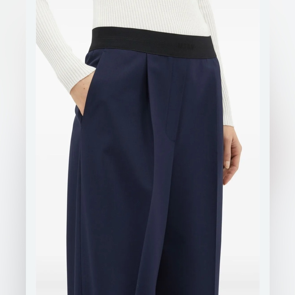 Judith & Charles Pleated Cropped Trousers/Pants